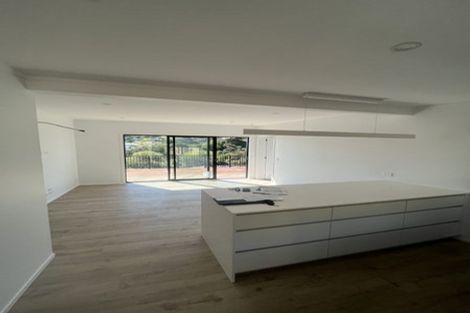 Photo of property in 25 Ocean Road, Surfdale, Waiheke Island, 1081