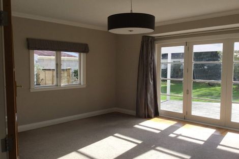 Photo of property in 10 Marama Crescent, Palmerston North, 4414