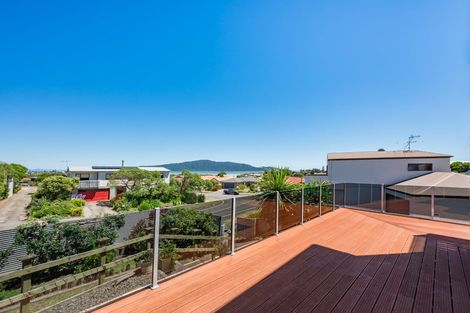 Photo of property in 173 Weggery Drive, Waikanae Beach, Waikanae, 5036