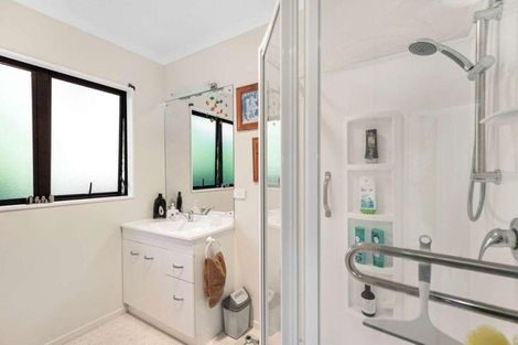 Photo of property in 3 Russell Street, Marton, 4710