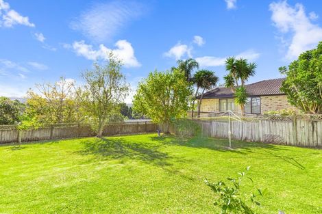 Photo of property in 17 Outlook Road, Greenhithe, Auckland, 0632