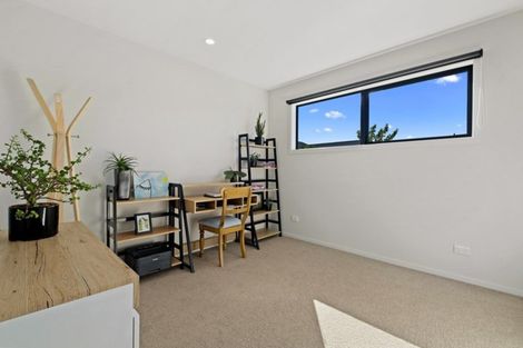 Photo of property in 35 Minaret Ridge, Wanaka, 9305