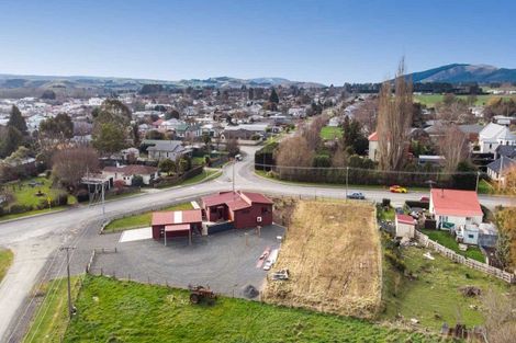 Photo of property in 3 Moore Street, Milton, 9220