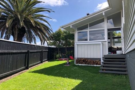 Photo of property in 94 Barrack Road, Mount Wellington, Auckland, 1060