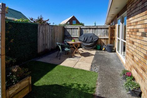 Photo of property in Holdsworth Villas, 59/2 William Donald Drive, Solway, Masterton, 5810