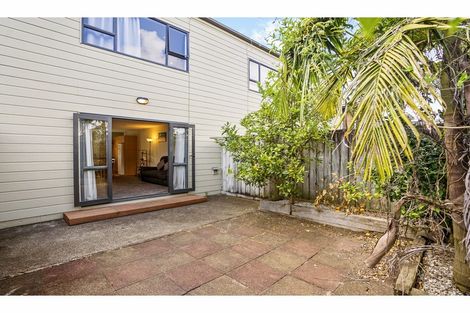 Photo of property in 5t Dryden Place, Mount Wellington, Auckland, 1051
