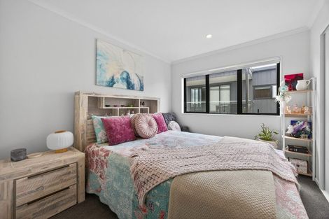 Photo of property in 4/271 Ormiston Road, Flat Bush, Auckland, 2019