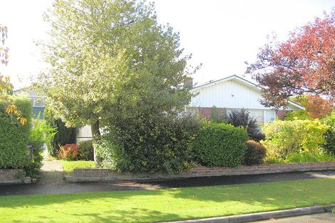 Photo of property in 2 Burrows Place, Ilam, Christchurch, 8041