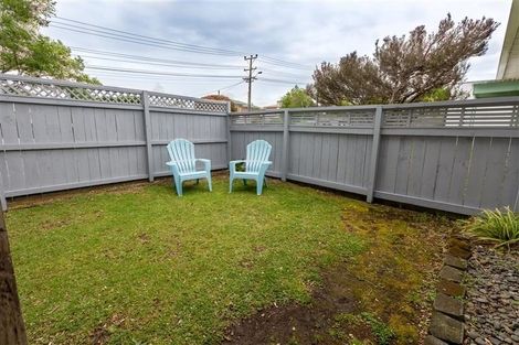 Photo of property in 2/200 Chivalry Road, Glenfield, Auckland, 0629