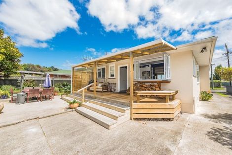 Photo of property in 18 Raine Street, Whanganui East, Whanganui, 4500