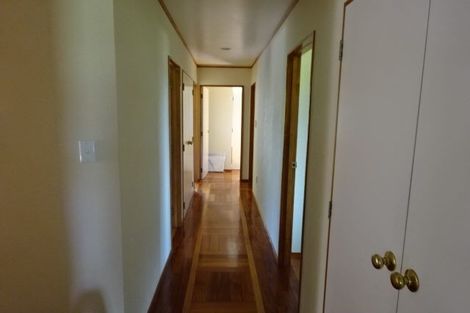 Photo of property in 166 Rimmer Road, Helensville, 0875