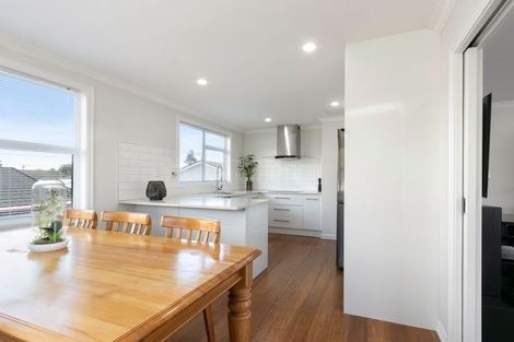 Photo of property in 2/35 Leighton Avenue, Waiwhetu, Lower Hutt, 5010