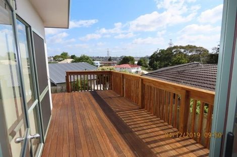 Photo of property in 6 Longview Rise, Massey, Auckland, 0614