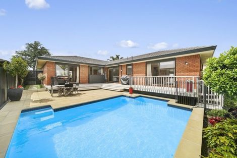 Photo of property in 26 Loloma Drive, Half Moon Bay, Auckland, 2012