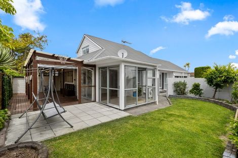 Photo of property in 41a Maygrove Drive, Orewa, 0931