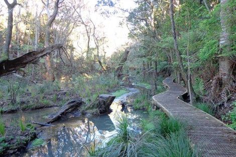 Photo of property in 14a Glade Place, Birkenhead, Auckland, 0626