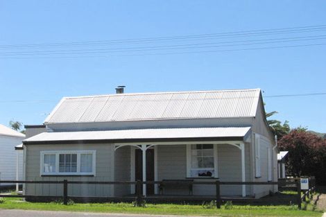 Photo of property in 9 Berry Street, Gisborne, 4010