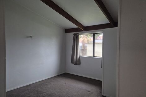 Photo of property in 1/26 Compass Place, Te Atatu Peninsula, Auckland, 0610