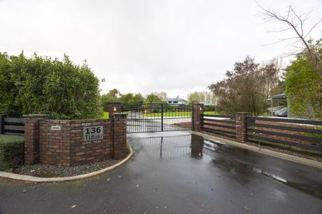 Photo of property in 136 Tutaki Road, Kelvin Grove, Palmerston North, 4470