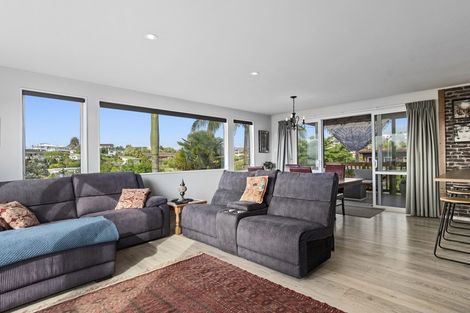 Photo of property in 115b Harbour View Road, Omokoroa, 3114