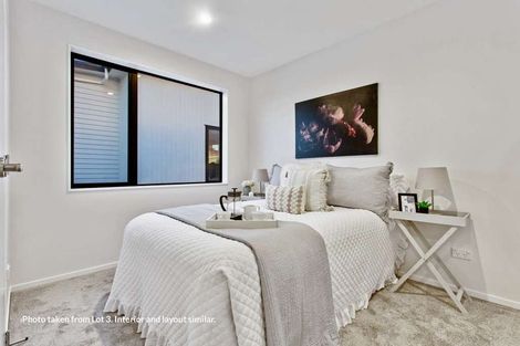 Photo of property in 26a Holland Avenue, Point England, Auckland, 1072