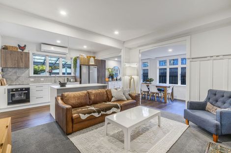 Photo of property in 66 Opawa Road, Waltham, Christchurch, 8023