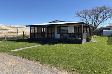 Photo of property in 15 Awatoto Road, Meeanee, Napier, 4183