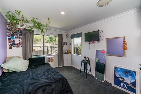 Photo of property in 8 Rifleman Lane, Paraparaumu Beach, Paraparaumu, 5032