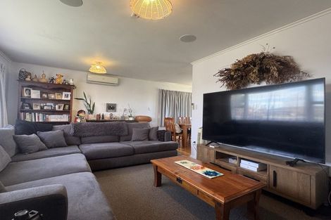 Photo of property in 10 Hitchings Avenue, Onekawa, Napier, 4110