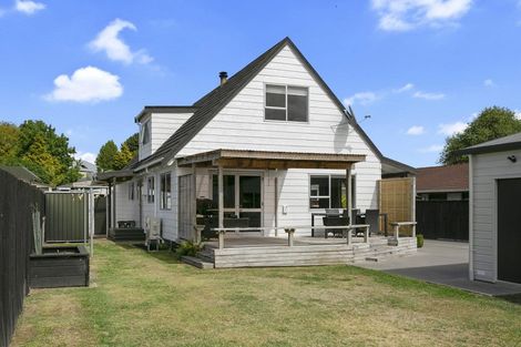 Photo of property in 16 Sheridan Crescent, Leamington, Cambridge, 3432