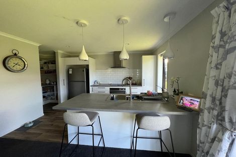 Photo of property in 2 Tara Crescent, Woodend, 7610