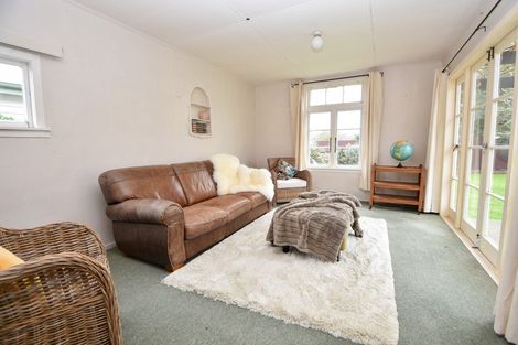 Photo of property in 24 Garrison Street, Carterton, 5713