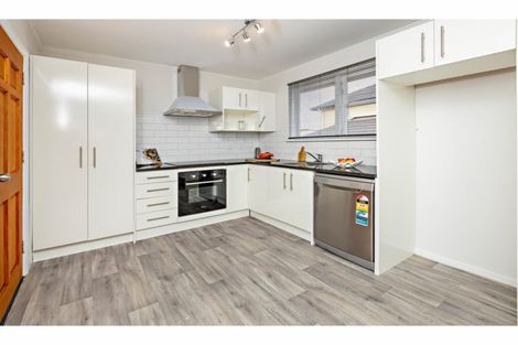 Photo of property in 104 Fisher Crescent, Otara, Auckland, 2023