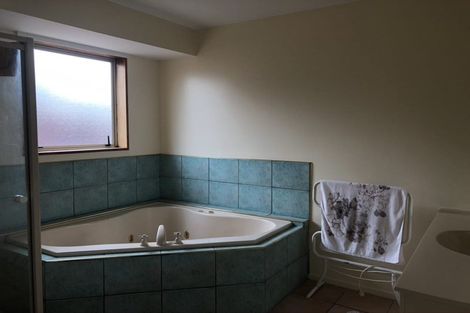 Photo of property in 77 Kotuku Crescent, Woolston, Christchurch, 8023