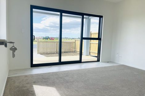 Photo of property in 46 Auranga Drive, Karaka, Papakura, 2113