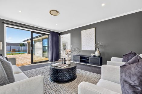 Photo of property in 34 Alan Livingston Drive, Cambridge, 3434