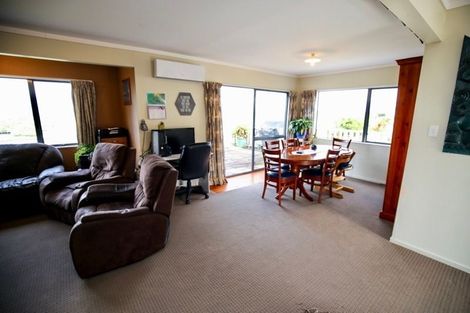 Photo of property in 127 Mountain View Drive, Te Awamutu, 3800
