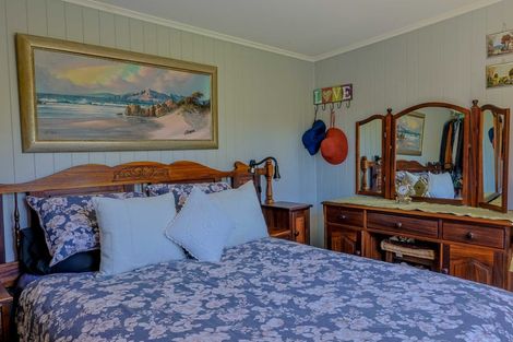 Photo of property in 245 Horokiwi Road, Horokiwi, Wellington, 5016