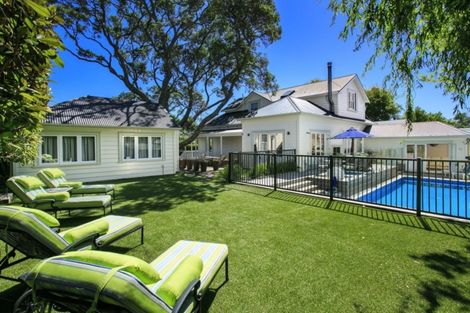 Photo of property in 1 Mozeley Avenue, Devonport, Auckland, 0624