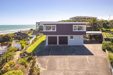 Photo of property in 8 Kapiti Terrace, Castlecliff, Whanganui, 4501