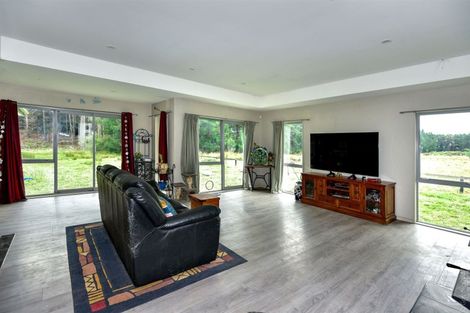 Photo of property in 335 Kainga Road, Kainga, Christchurch, 8083