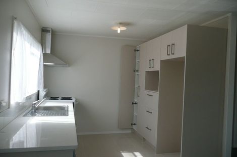 Photo of property in 9 Silverstone Place, Henderson, Auckland, 0612