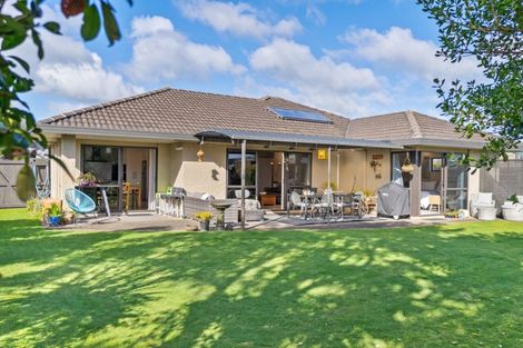 Photo of property in 6 Karia Grove, Papamoa Beach, Papamoa, 3118
