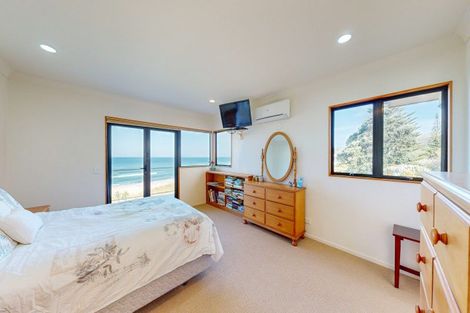 Photo of property in 5 Kon Tiki Road, Whiritoa, Whangamata, 3691