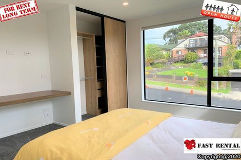 Photo of property in 112 Tamahere Drive, Glenfield, Auckland, 0629