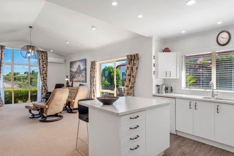 Photo of property in 1 Tautara Place, Ohauiti, Tauranga, 3112