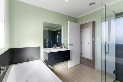 Photo of property in 13 Pitoitoi Drive, Riverhead, 0820