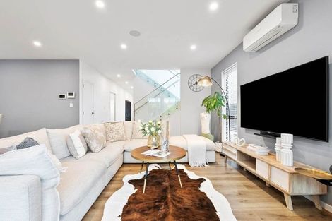 Photo of property in 51 Kea Road, Silverdale, 0932