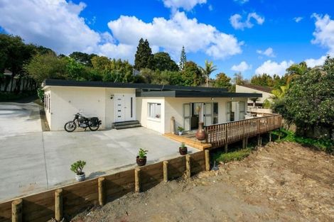 Photo of property in 8 Longwood Place, Forrest Hill, Auckland, 0620