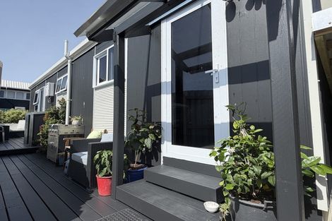 Photo of property in 182 Shaw Avenue, New Brighton, Christchurch, 8083